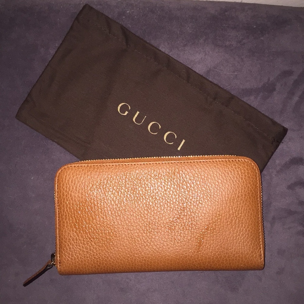 Authentic Gucci Continental Wallet